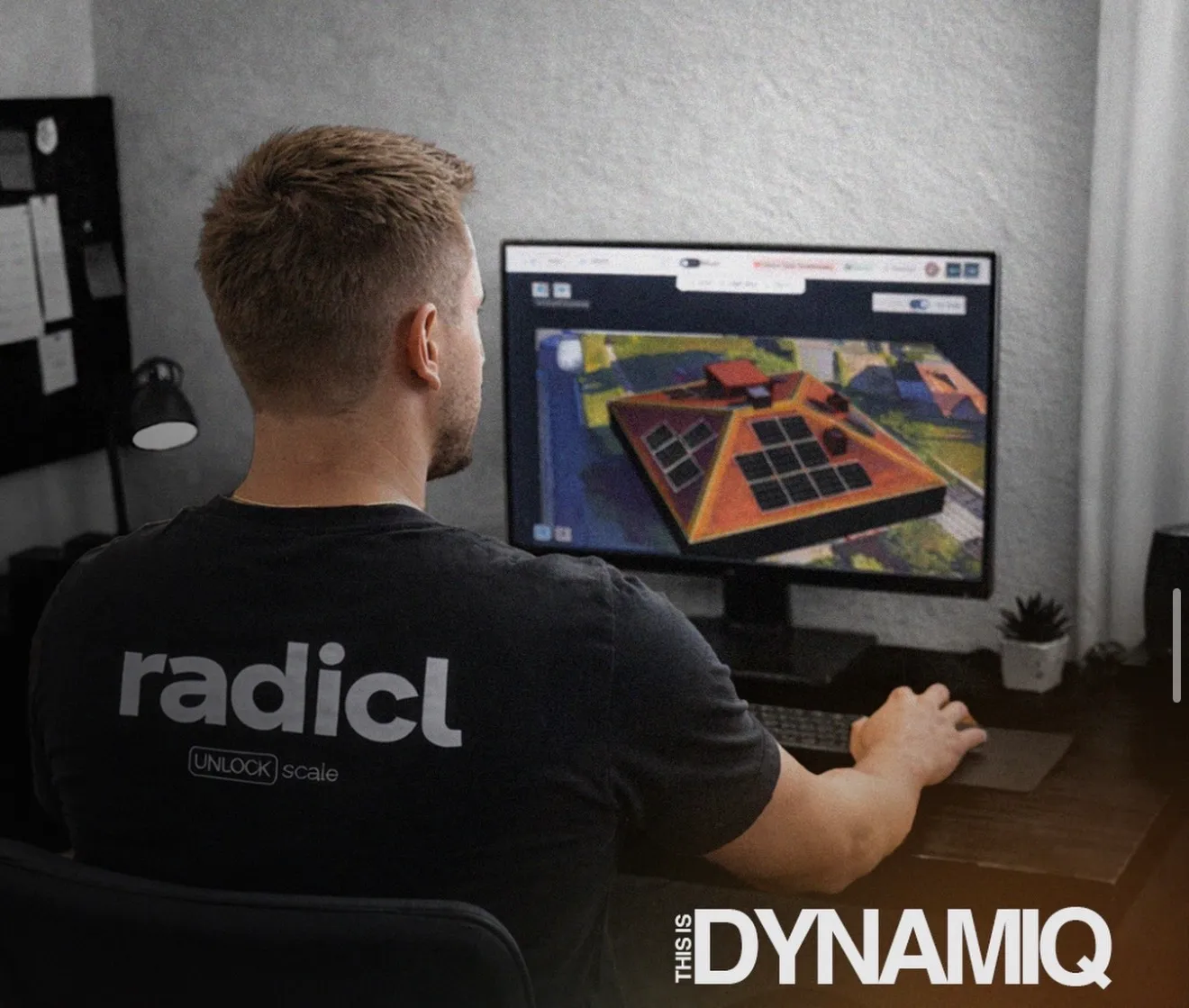 Radicl designer working on solar panel layout in the Dynamiq design platform